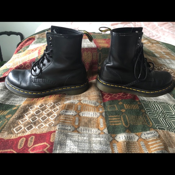 US Women’s Size 6 Doc Martens - Picture 5 of 6